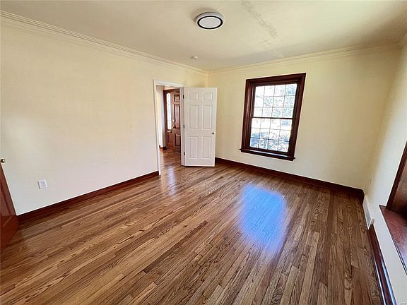 5th image of 2874 Moniteau Dr