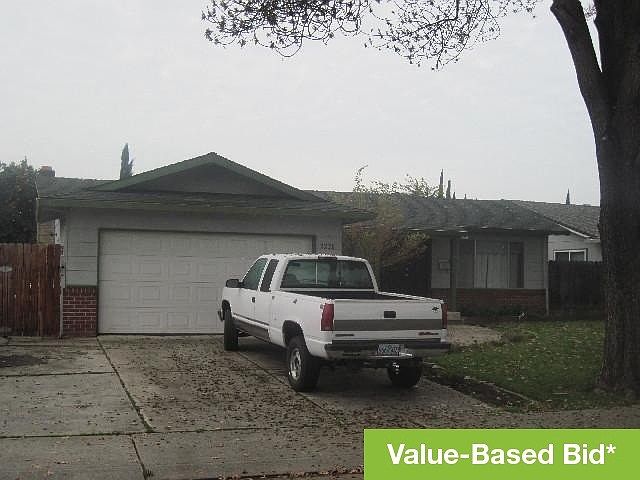 1st image of 2220 Portola Ave