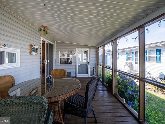 4th image of 35412 W River Dr #5716