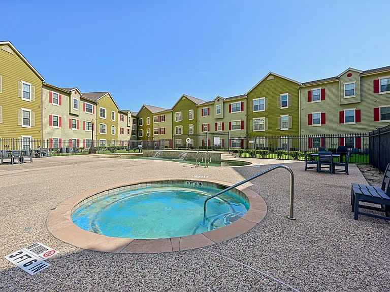 Big Bass Apartments — Photo 18