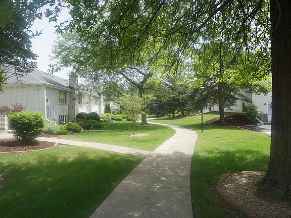3rd image of 7222 W 152nd Pl