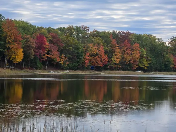 1089 Greensview Dr, Manistee, MI 49660