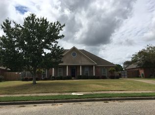 8240 Lochwood Dr, Montgomery, AL 36117
