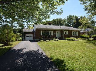 118 Sampson Pkwy, Pittsfield, MA 01201