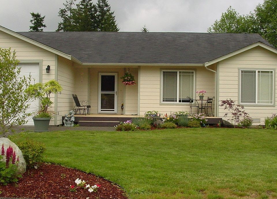 1st image of 1176 NW Suzanne Ct
