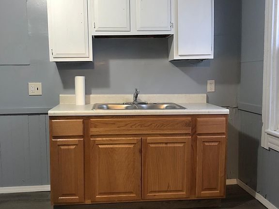 5th image of 3198 W 44th St