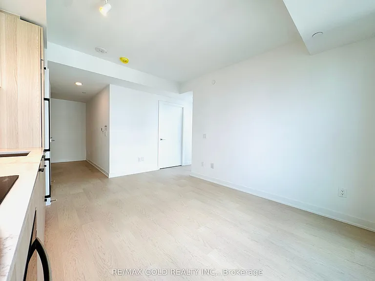 252 Church St #5106 — Photo 29