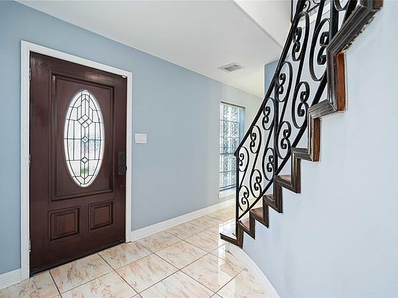 3rd image of 7205 Robin Street
