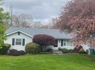 4 Patricia Rd, Poughkeepsie, NY 12603