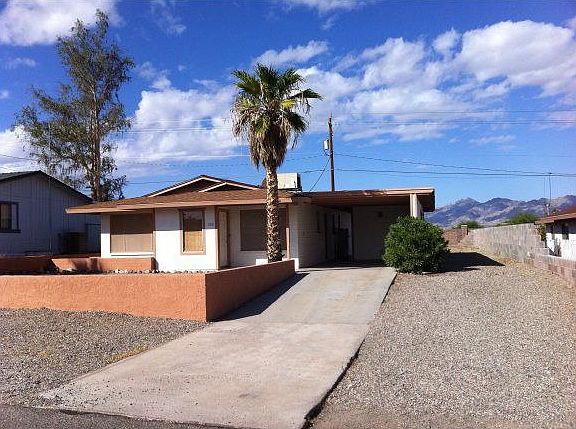 2nd image of 3741 Garnet Dr