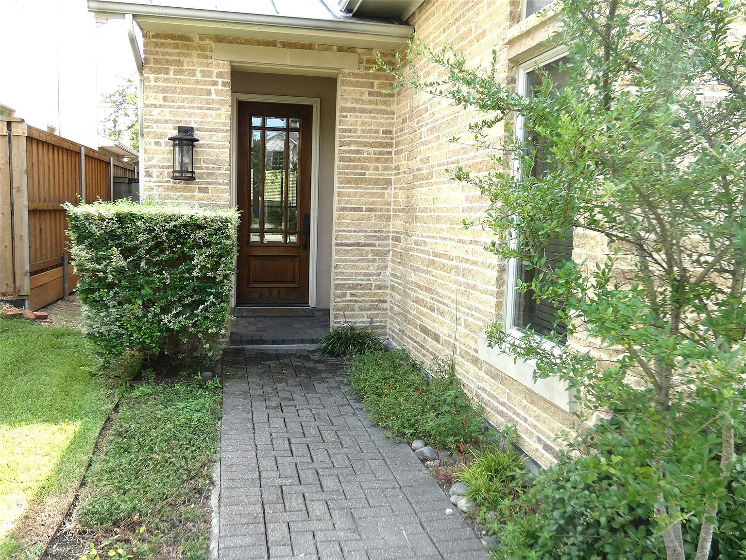 4 bed, 3.5 bath, 3154 sqft, $6,700 — Photo 2
