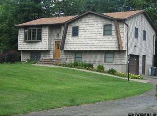 25 Rutledge La, Highland, NY 10930
