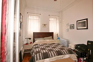 Rented by R New York