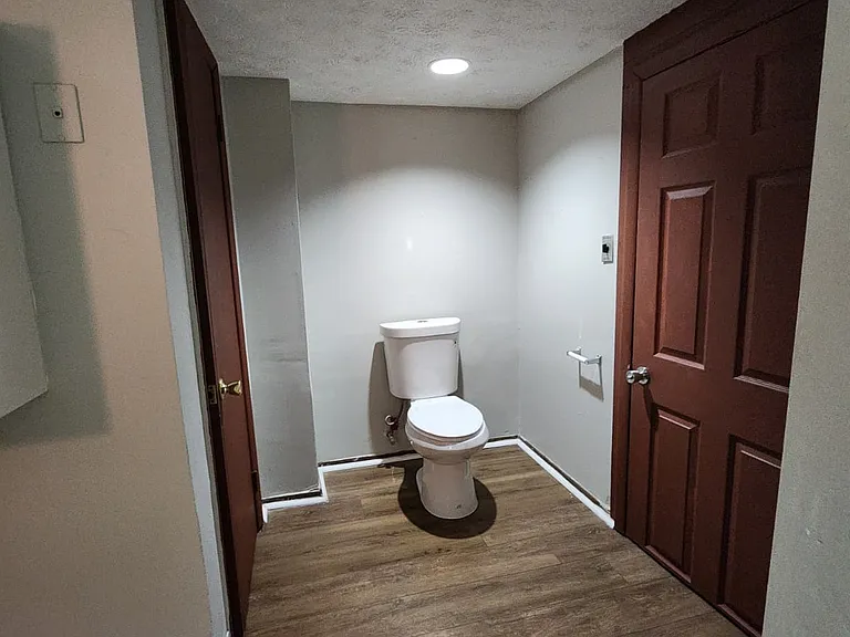 26 Lyon St #11 — Photo 7