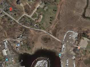 8 Dodge St, Essex, MA 01929