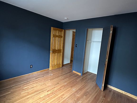 2nd image of 161 Blydenburg Ave