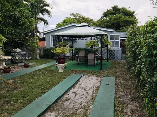 229-230 NW 48th Ct, Miami, FL 33126