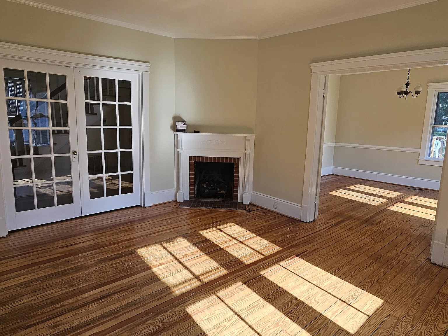 3 bed, 1.5 bath, 1332 sqft, $1,750 — Photo 3