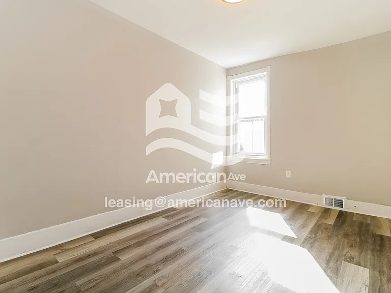 1187314_010_wm_-_bedroom_13575742.jpg