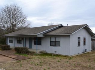 1641 W Searcy St, Heber Springs, AR 72543