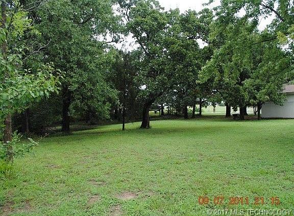 4th image of 40 Wayside Dr
