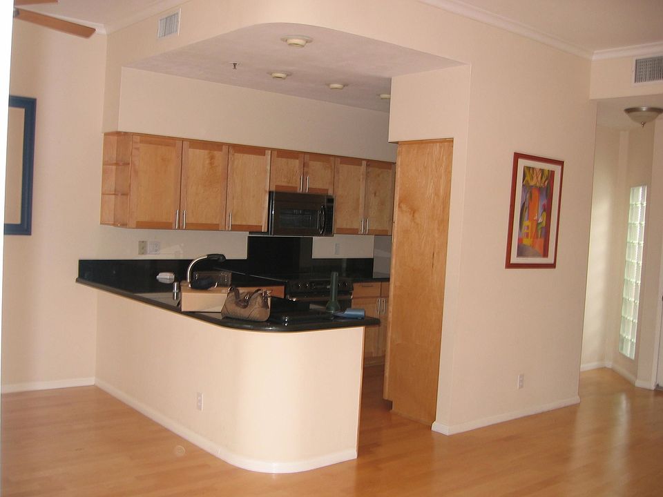 1st image of 620 State St Unit 422