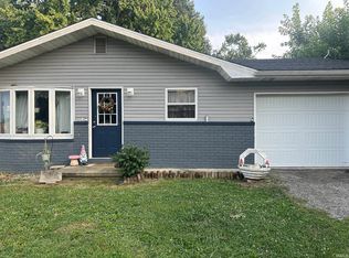 422 Wade St, Mitchell, IN 47446