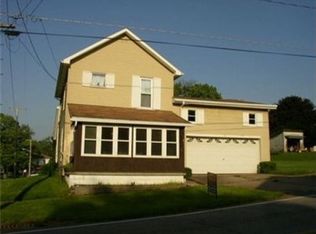 32 Main St, Fredonia, PA 16124