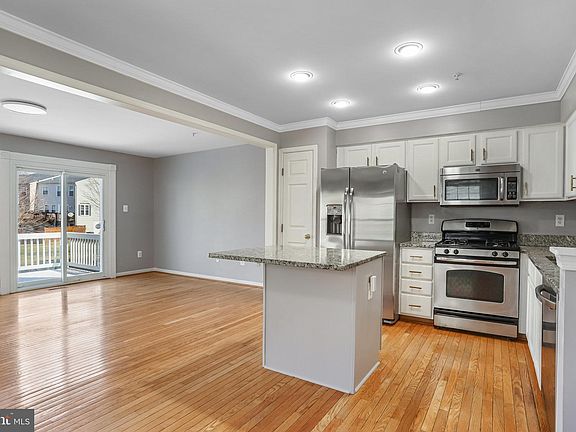 4th image of 13629 Palmetto Cir