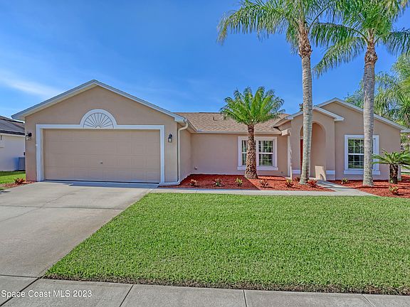 3rd image of 1622 Laramie Cir