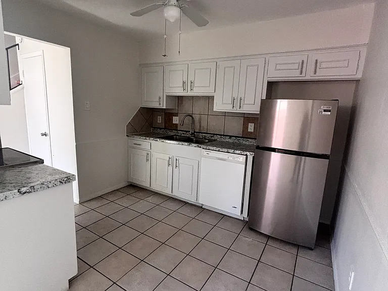 6713 Escondido Dr #C — Photo 6