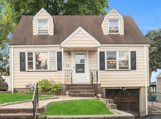 23 De Vausney Pl, Nutley, NJ