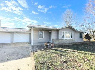 17500 Highway 8 St, Saint James, MO 65559
