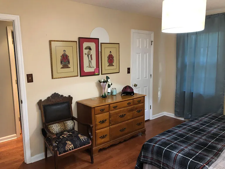 143 Stonybrook Ct — Photo 12