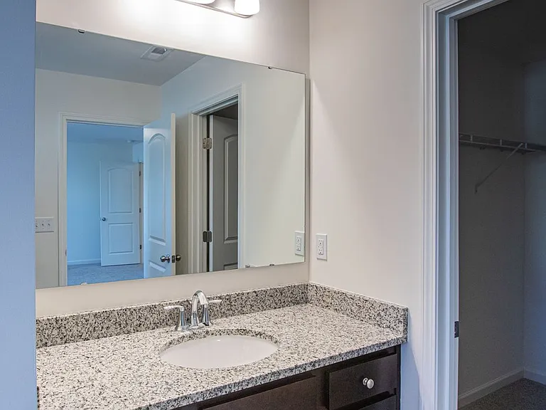 7030 Duncan Acres Dr — Photo 14
