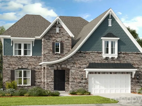 3244 Tramore Dr, Harrisburg, NC 28075