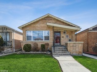 9529 S Prairie Ave, Chicago, IL 60628