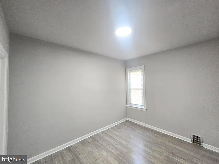 4436 N Chadwick St — Photo 13