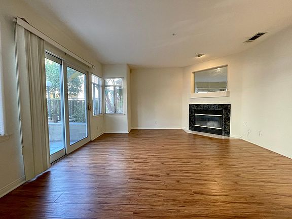 4th image of 38 N Bonnie Ave APT 3