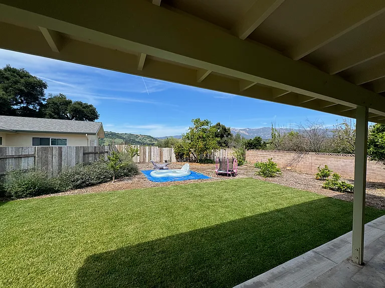 81 Richford Ln — Photo 6