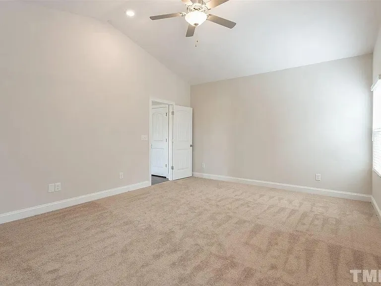 90 Level Dr — Photo 8
