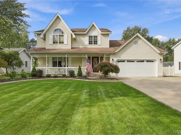 9030 Joyce Ln, Angola, NY 14006