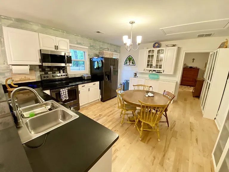 25 Wharf St — Photo 10