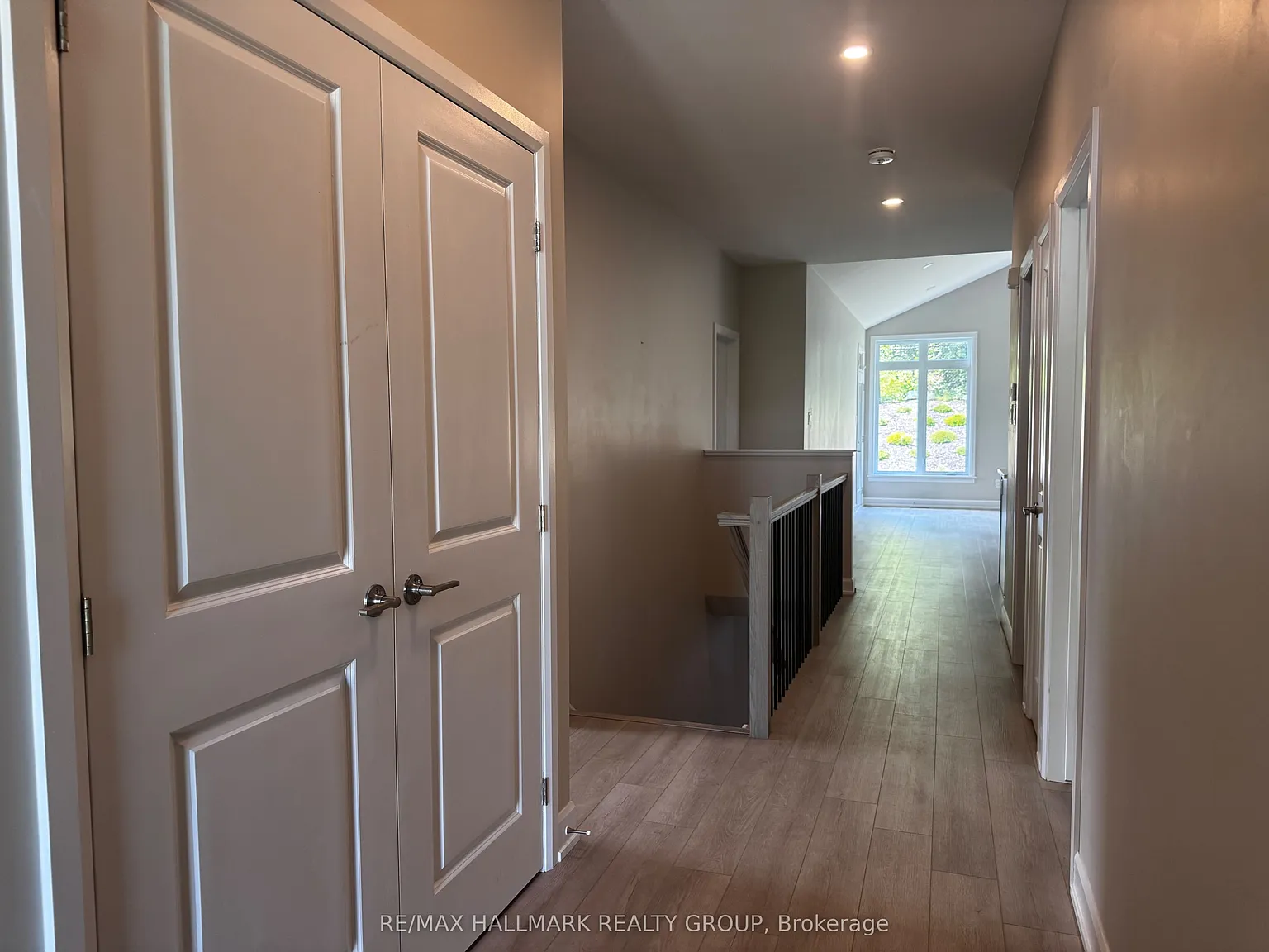 2 bed, $3,300 — Photo 3
