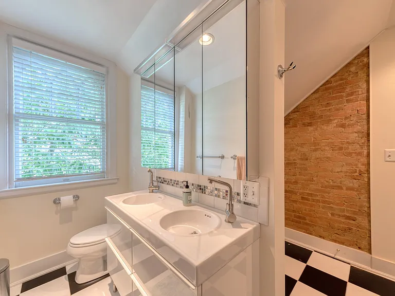 4803 Roland Ave #3 — Photo 13