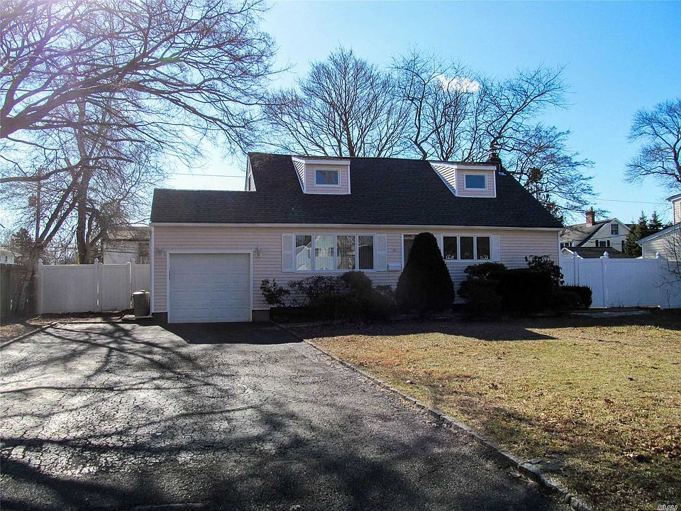 1st image of 36 Briaroot Dr