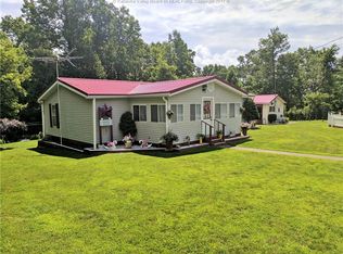 765 Pine Grove Rd, Leon, WV 25123