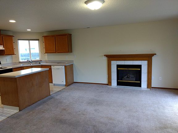 4th image of 1810 SE 169th Ave