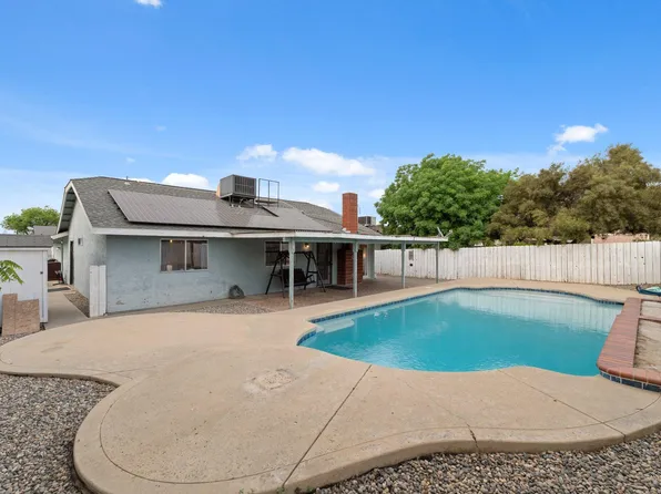 1045 Clover Lane, Hanford, CA 93230