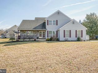 30 Longwood Dr, Sicklerville, NJ 08081